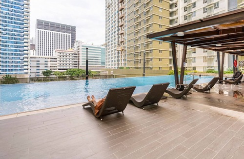 Cebu Apartment | Furnished Studio | Amenity View, WiFi, Netflix and Pool