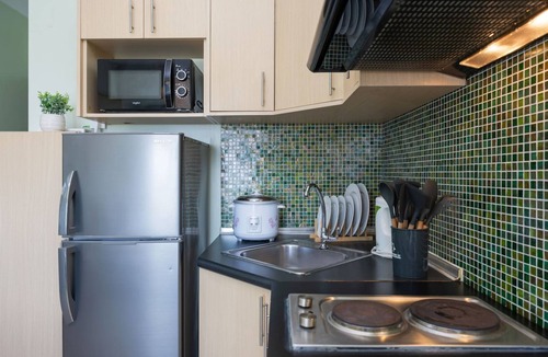 Lahug Apartment | Furnished Studio | City View, WiFi, Netflix and Pool