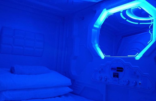 Kampung Tok Rasul Hotel | Galaxy Capsule Hotel near Hitech