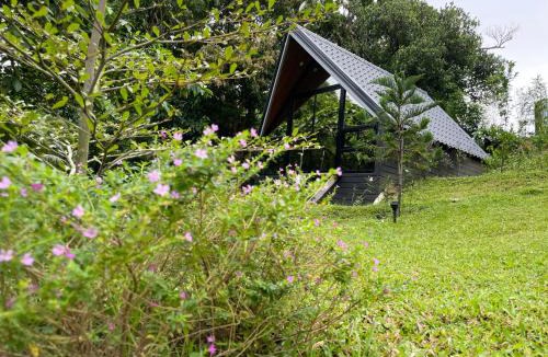 Calaca Cabin | Garden of Faith Lodge - 20 minutes drive from Tagaytay