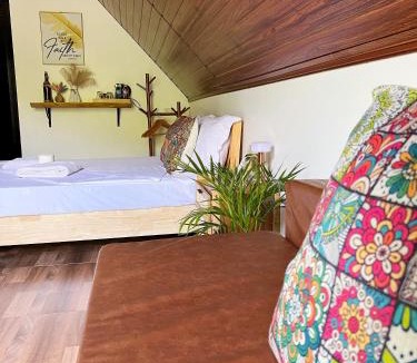 Calaca Cabin | Garden of Faith Lodge - 20 minutes drive from Tagaytay