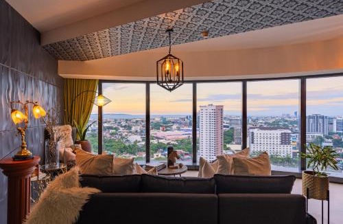 Poblacion District Apartment | Glamorous Luxury 2 Bedroom Apartment in Aeon Towers I Panoramic Views I Free Wi-fi, Gym and Pool I by Bleuspace