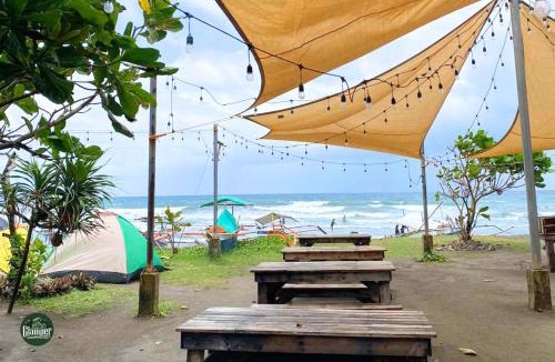 Real Hotel | Glamper Grove- Real, Quezon