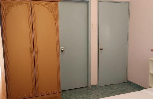 Taman Tanjung Apartment | Glory by Alpine