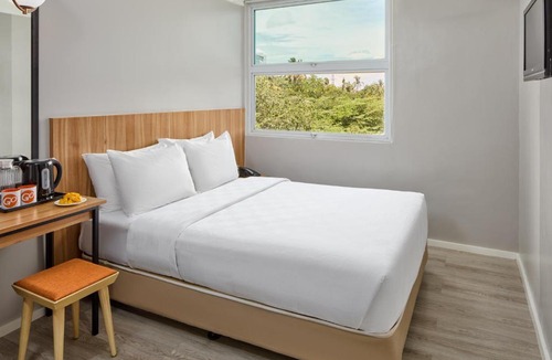 Bacolod Hotel | Go Hotels Plus Bacolod - Newly Renovated