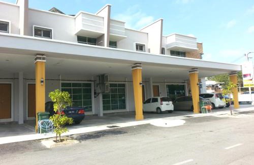 Pekan Melayu House | GOLDEN GUEST HOUSE KUANTAN