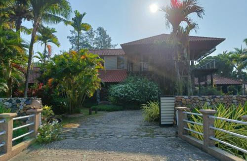 Kampung Sungai Raga House | Golden Snapper Guest House