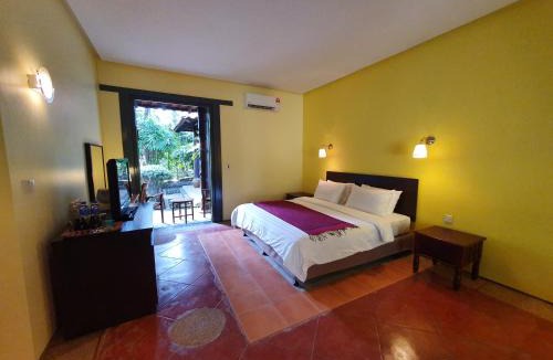 Kampung Sungai Raga House | Golden Snapper Guest House