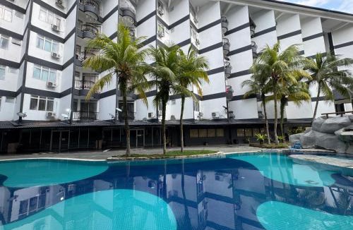 Bagan Pinang Apartment | Golden Straits Villas Beach Resort