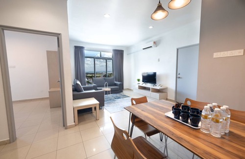 Tanjung Tokong Hotel | Golden View Serviced Apartment