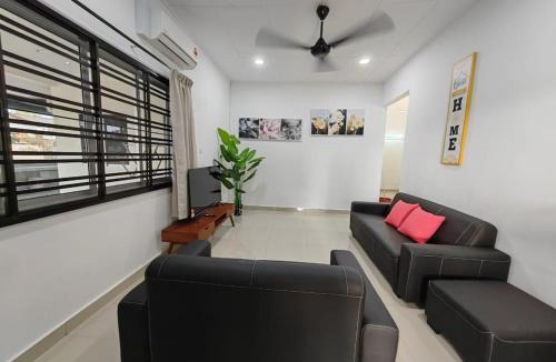 Tanjong Bidara House | Gorgeous Homestay Melaka-6 Pax, 3BR, 3Bath