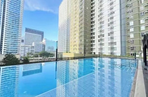 Lahug Apartment | Gorgeous studio apartment with AC in vibrant Cebu City