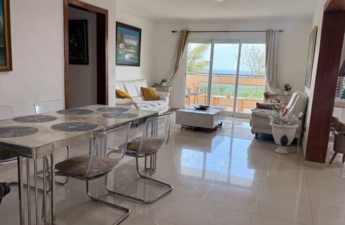 Santo Domingo Apartment | Gran Apartamento Frente al Mar – Disfruta el Caribe desde tu balcón.