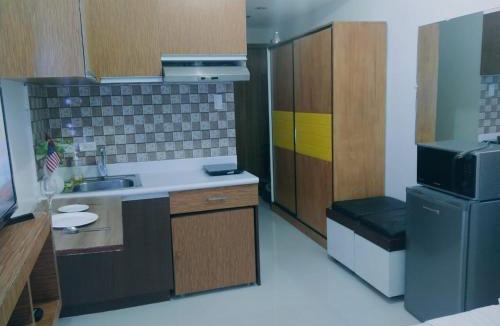 Ermita Apartment | Grand reviera in the front of famous sunset of manila with stunning beauty of dolomite sand
