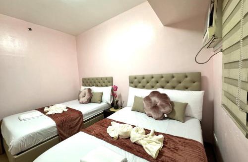 Ermita Apartment | Grand Riviera Suites 1201 Near US Embassy and St Luke's Medical Center Extension Clinic SLEC by Prime Stay