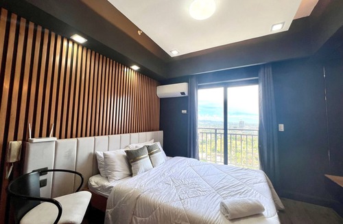Cebu Condo | Grand Stay in the city
