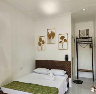 Puerto Princesa City Centre Hostel | Green Dale's Travellers Inn Puerto Princesa