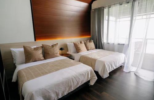 Balamban Other | Grey Rock Mountain Cabin w/Jacuzzi