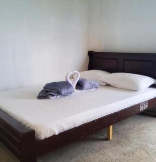Pulot House | Ground Floor Air-conditioned Room in the Family Hut Bamboo House