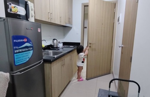 Pasay Hotel | Gvsky suite Moa Staycation