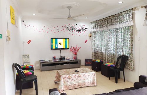 Sibu House | H Homestay - Semi D 1000Mbps (1Gbps) Wifi, Astro & Private Parking