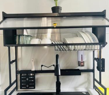 Urdaneta City House | H&K Guest House