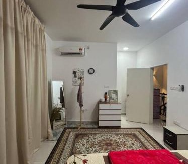 Hulu Kinta House | Hadeerna Homestay - Double storey terrace
