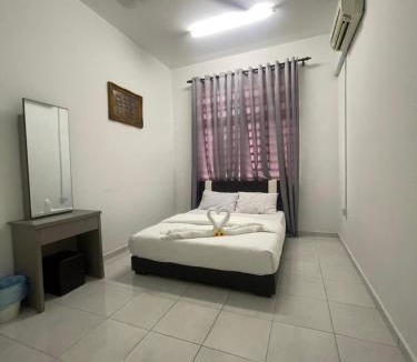 Durian Tunggal House | Hanz Homestay Melaka - For Malay Only