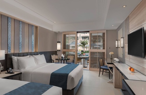 Boracay Island Hotel | Henann Palm Beach Resort