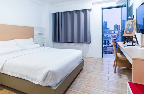 San Andres Bukid Hotel | Heroes Hotel
