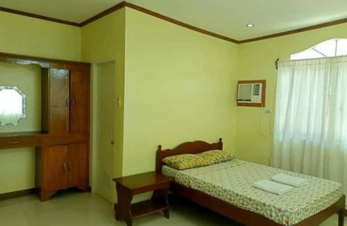 Daanbantayan House | Hidden Valley Guest House