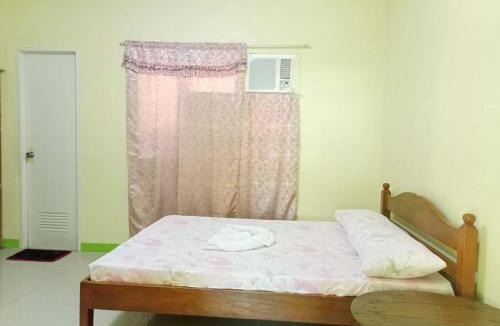 Daanbantayan House | Hidden Valley Guest House