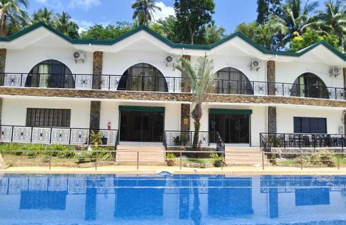 Pinamungajan Resort | Hidden Valley Mountain and Wavepool Resort