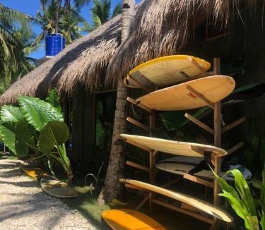 Catangnan Hostel | Hiraya Surf Hostel