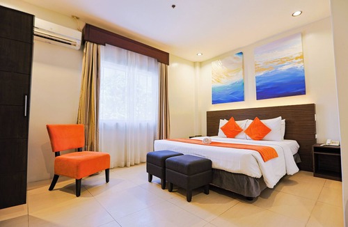 San Pedro Hotel | Holiday Suites Puerto Princesa