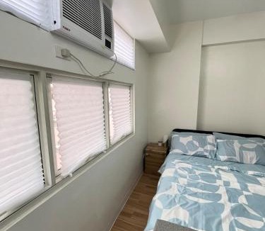 Binan City Apartment | Holly's Place by Motorists Transient House