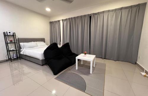 Shah Alam Apartment | Home Cinema-Trefoil Setia Alam-Near Setia Mall & Setia Convention Centre