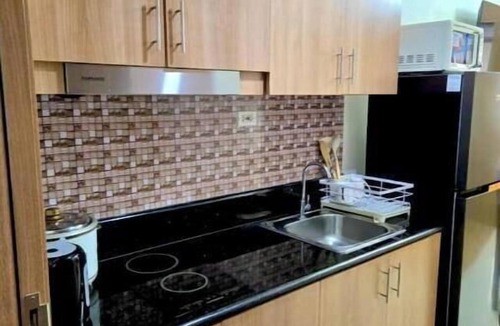 Legazpi Village Apartment | Home of the GoodVibes in Makati. Your home in the city center!