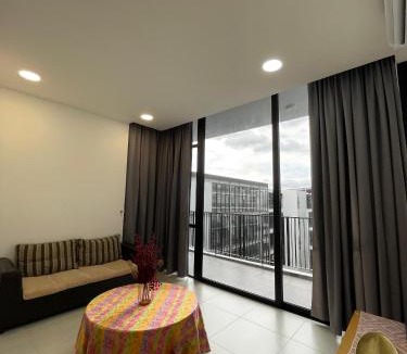 Taman Charming Apartment | Home2Home Stay Kuching B - The Podium