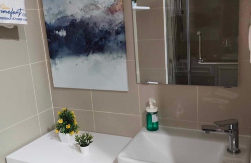 Legazpi Village Apartment | Homefort Twin Bed Suite - Red Residences Unit 2649
