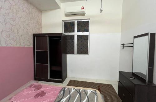 Bota House | Homestay Adelia SI