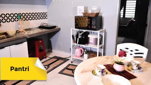 Batu Caves House | Homestay Amira Gombak