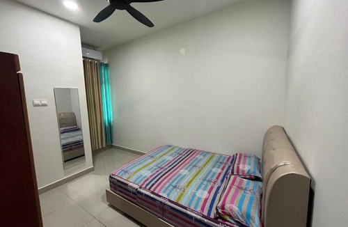 Kuala Krai Villa | Homestay Anggun
