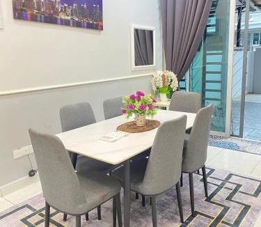 Pokok Sena District House | Homestay Ar-Rayyan