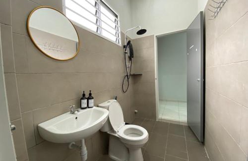 Ayer Panas House | Homestay Casa Ninety Two Ayer Molek Melaka