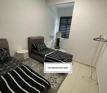 Jasin House | Homestay EZZ