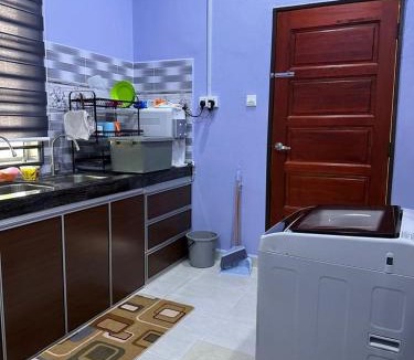 Kusial House | Homestay Haji Noor