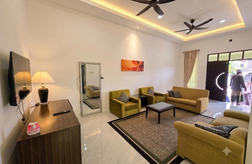Batu Rakit House | Homestay Hasanah Indah Residence Batu Rakit