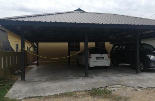 Pekan House | Homestay Ibu