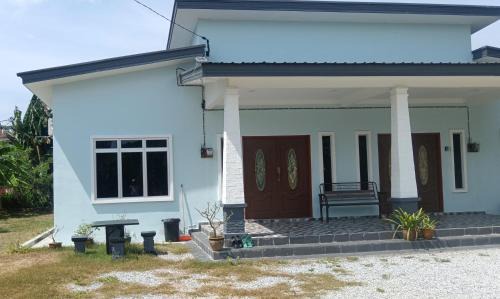Bukit Baru Apartment | Homestay Queiniey Batu Berendam Melaka